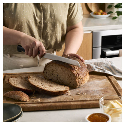 Bread knife 8 inch, serrated edge